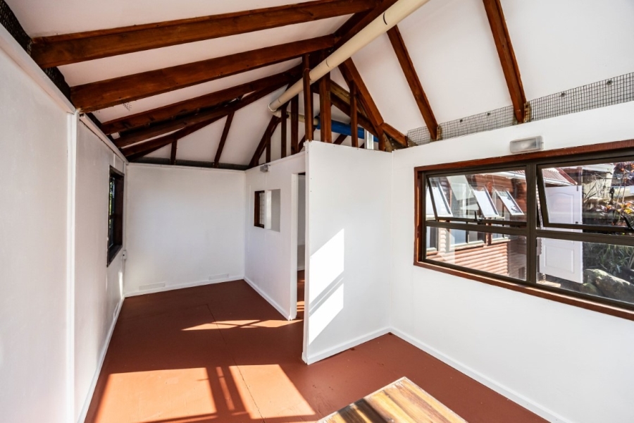 4 Bedroom Property for Sale in Beacon Bay Eastern Cape